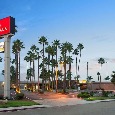 Ramada By Wyndham San Diego North Hotel & Conference Center Екстер'єр фото